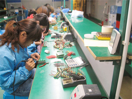 燈具組裝焊接不